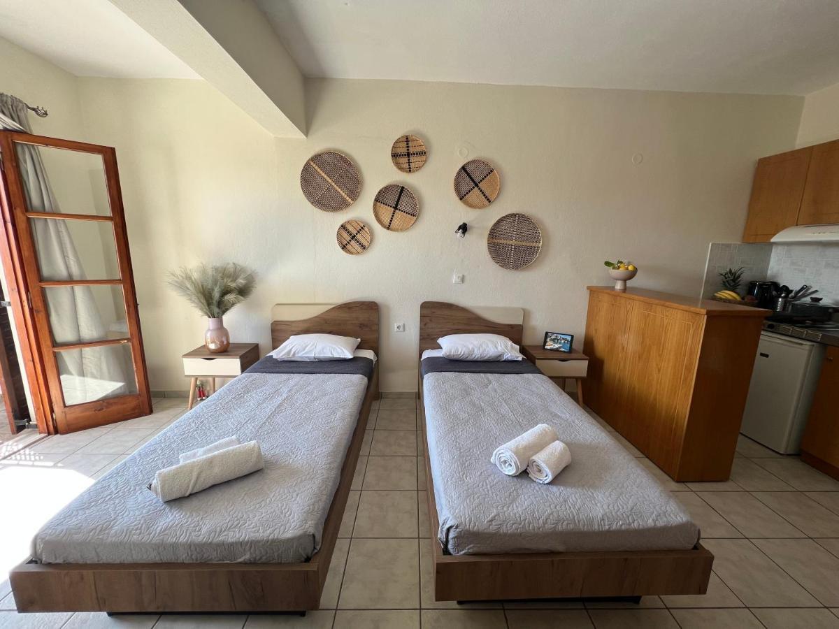 Jimmy'S Guest House Skiathos Bagian luar foto